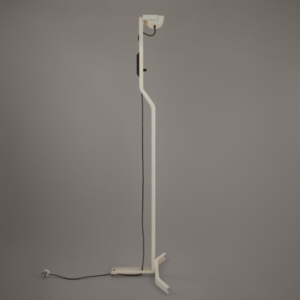 Sirio T Floor Lamp - Image 3